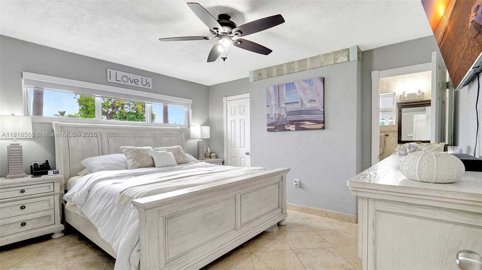 Small Image of 8540 NORTH WEST 182ND ST, Hialeah Number 26