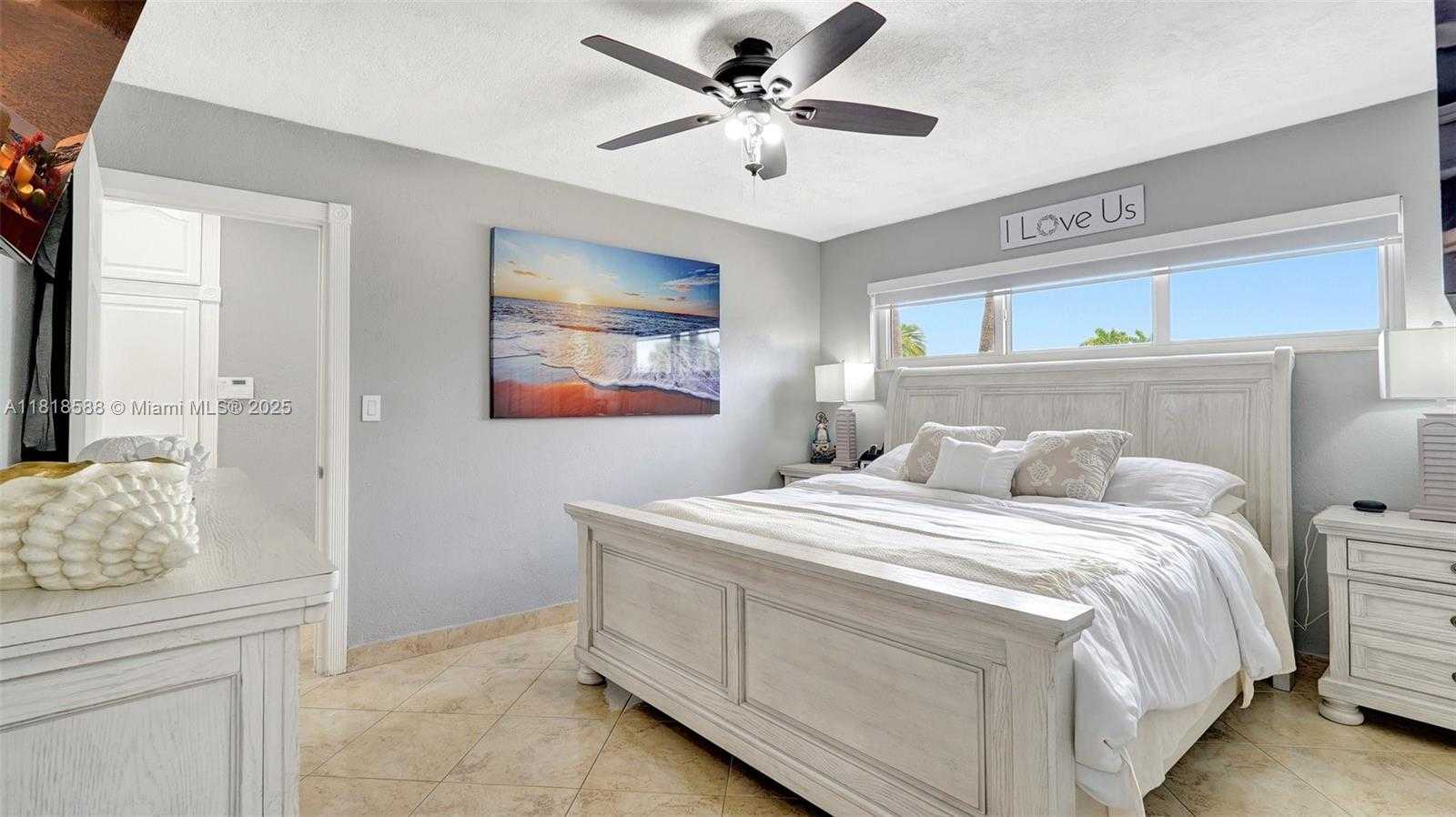 Small Image of 8540 NORTH WEST 182ND ST, Hialeah Number 29