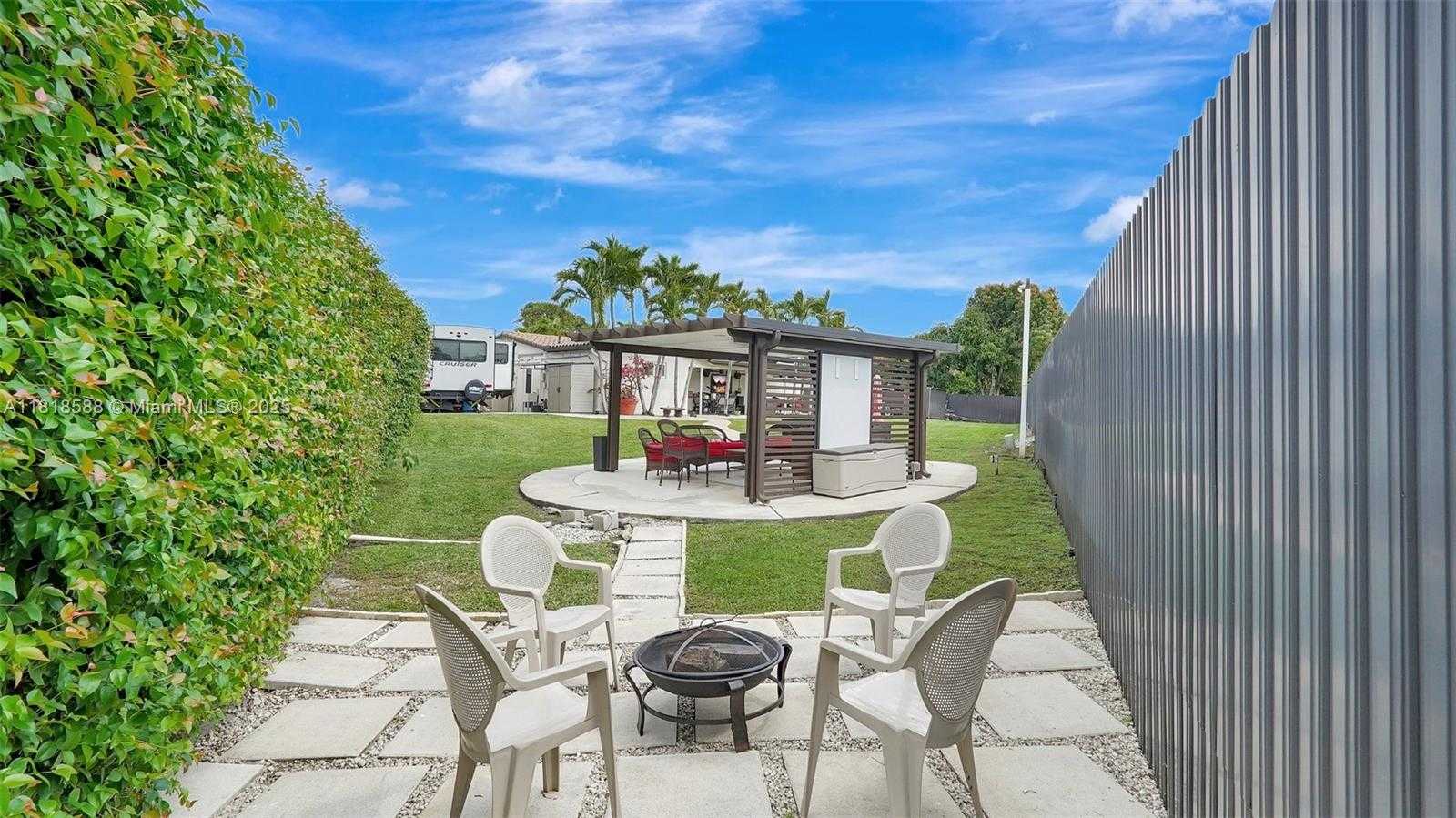 Small Image of 8540 NORTH WEST 182ND ST, Hialeah Number 48