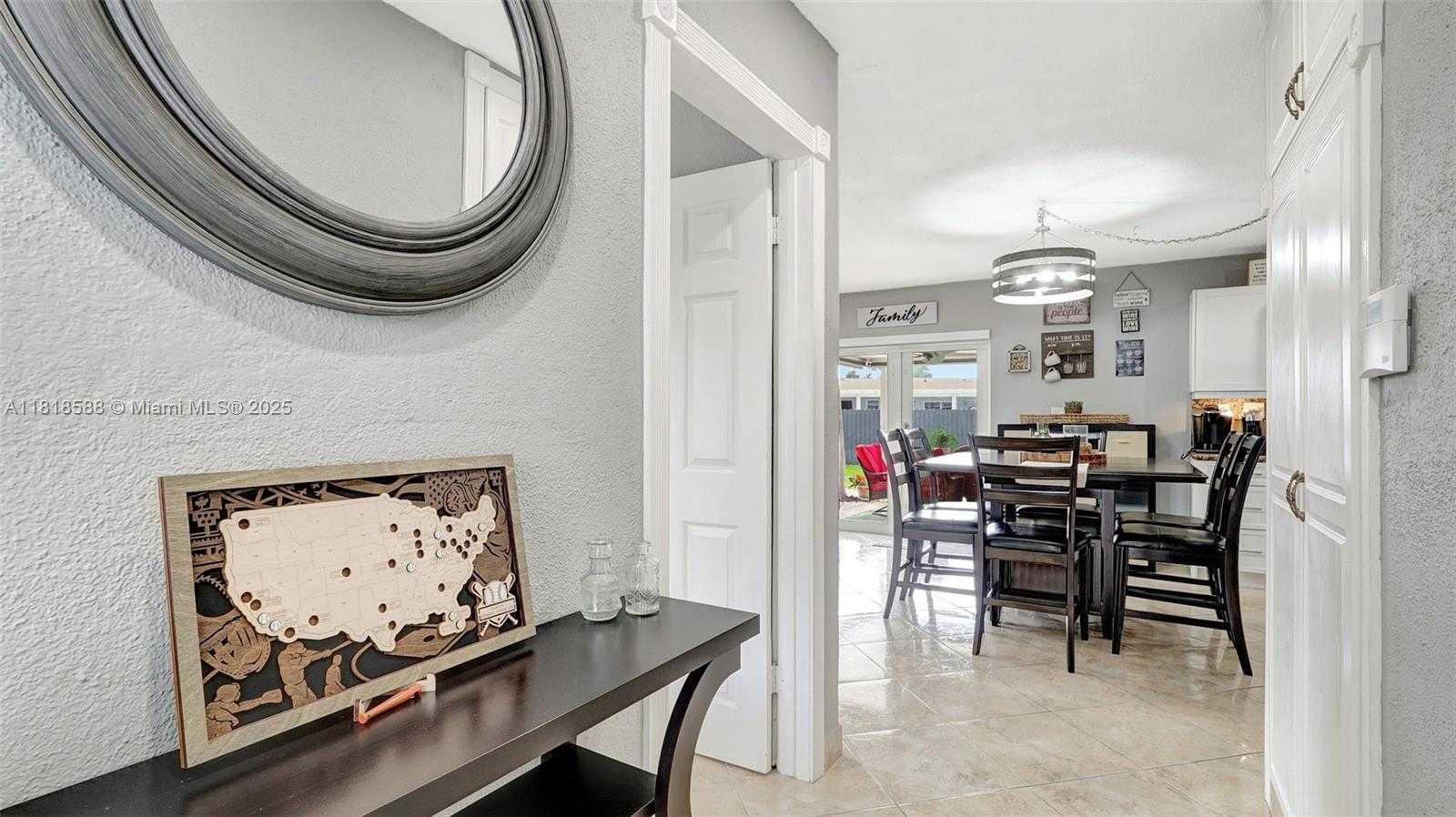 Small Image of 8540 NORTH WEST 182ND ST, Hialeah Number 5