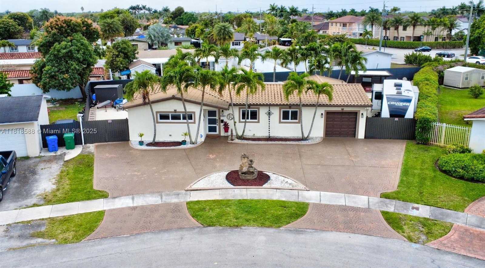 Small Image of 8540 NORTH WEST 182ND ST, Hialeah Number 53