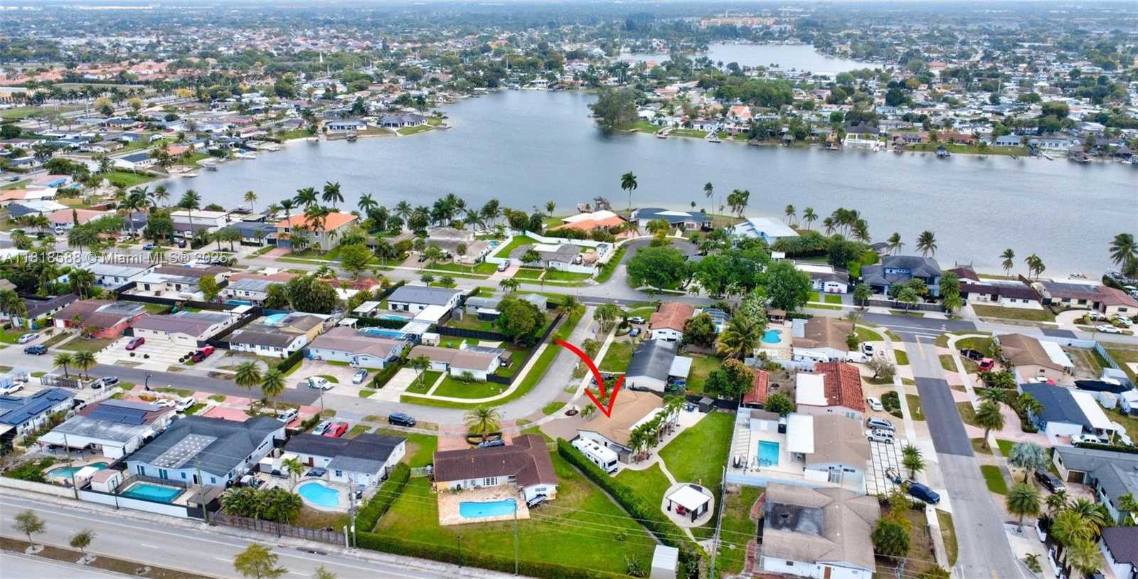 Small Image of 8540 NORTH WEST 182ND ST, Hialeah Number 59