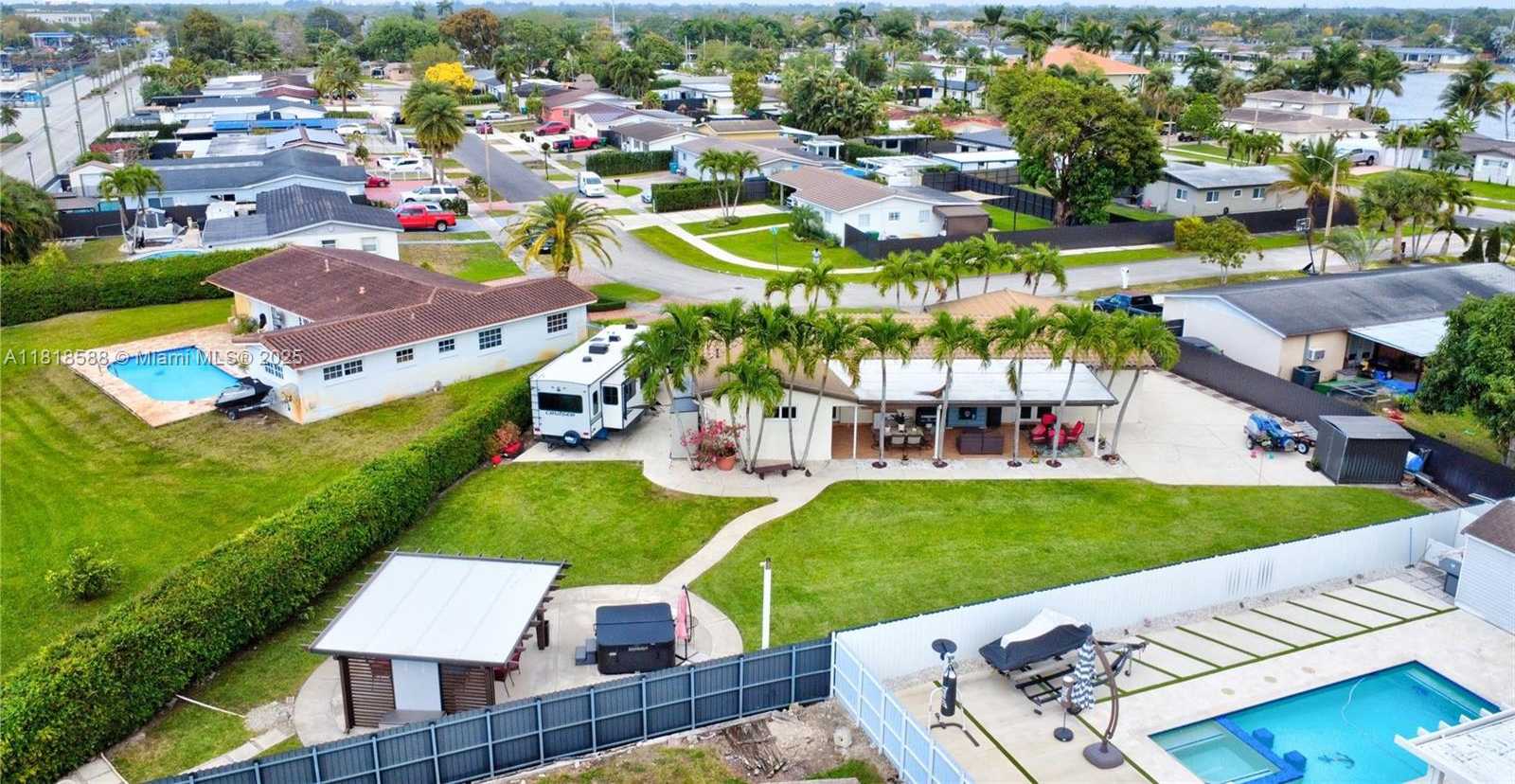 Small Image of 8540 NORTH WEST 182ND ST, Hialeah Number 61