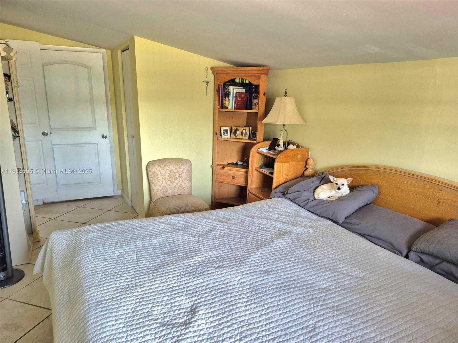 Small Image of 5930 NORTH FARRAGUT DR, Hollywood Number 32