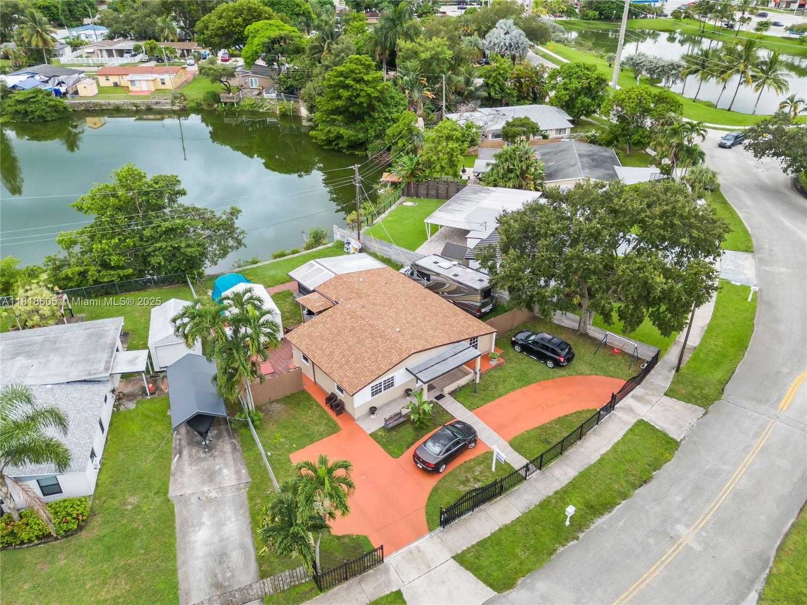 Small Image of 5930 NORTH FARRAGUT DR, Hollywood Number 45
