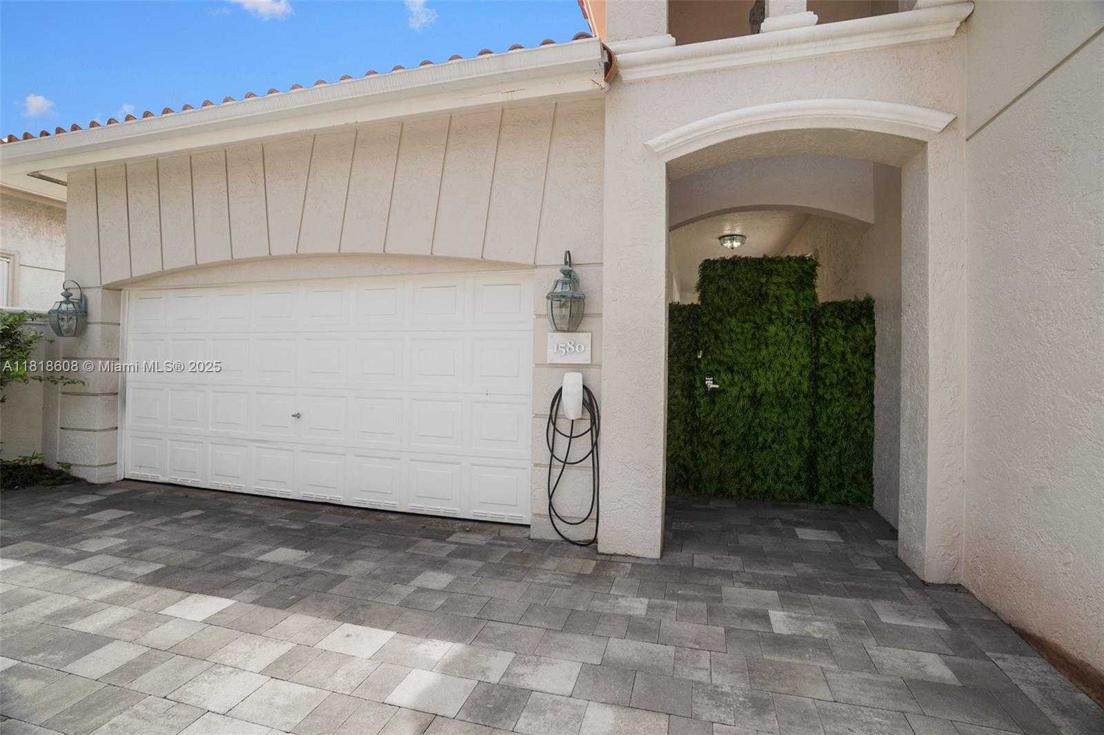 Small Image of 1580 SHORELINE WAY, Hollywood Number 34