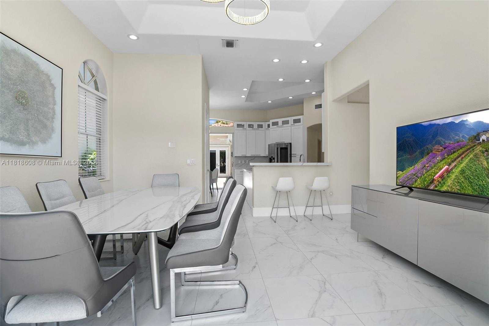 Small Image of 1580 SHORELINE WAY, Hollywood Number 52