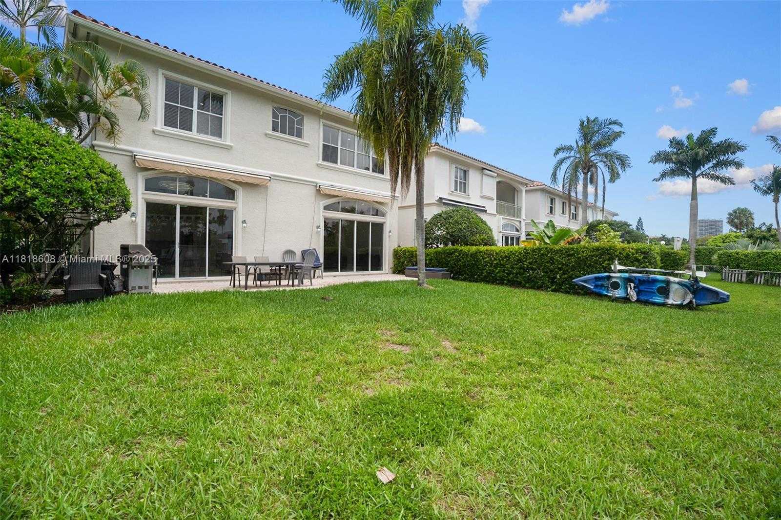 Small Image of 1580 SHORELINE WAY, Hollywood Number 55