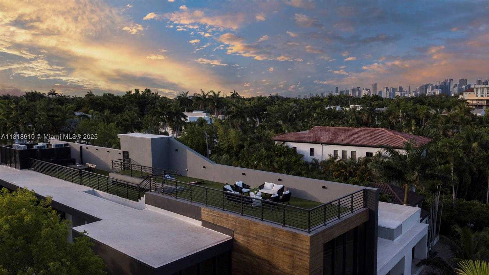 Small Image of 3571 FAIR ISLE ST, Miami Number 18
