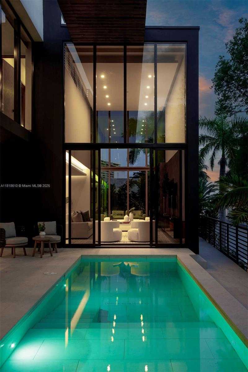 Small Image of 3571 FAIR ISLE ST, Miami Number 20