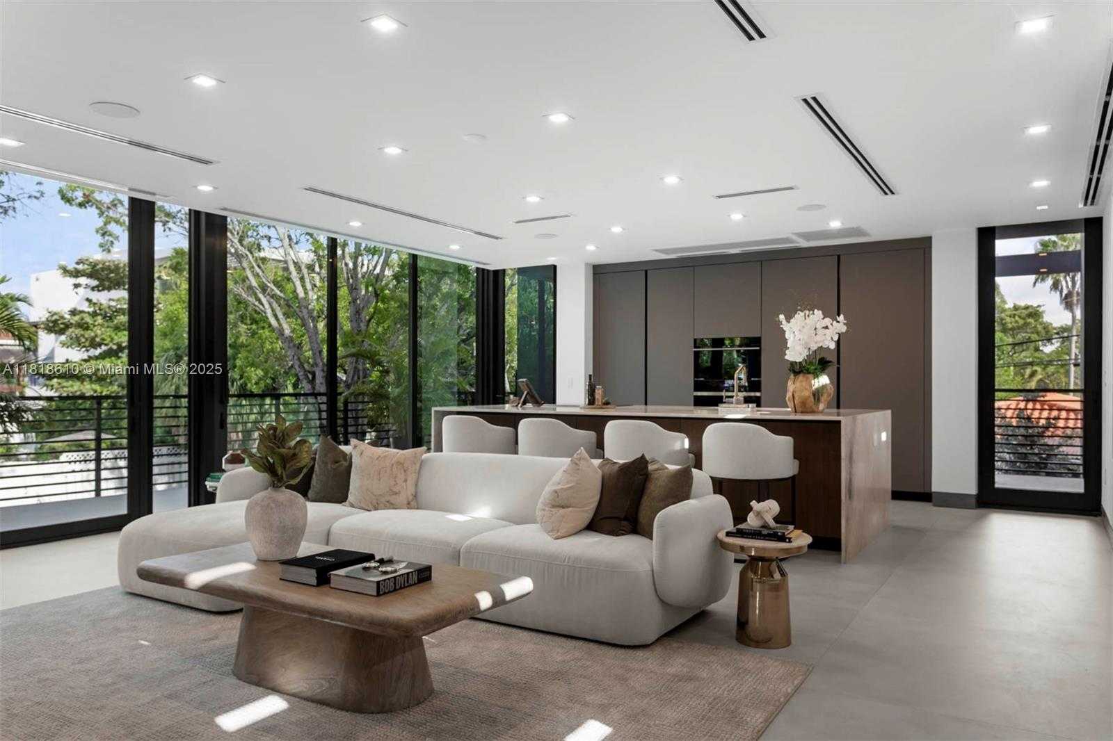 Small Image of 3571 FAIR ISLE ST, Miami Number 4