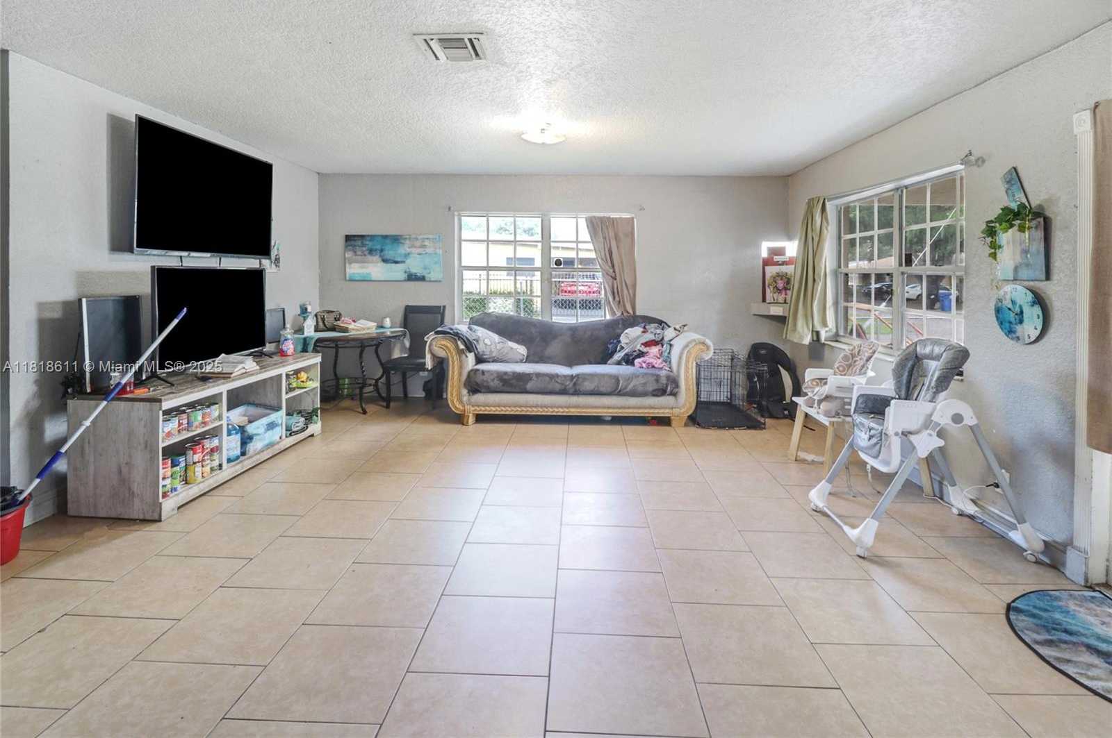 Small Image of 1722 NORTH WEST 8TH CT, Fort Lauderdale Number 3