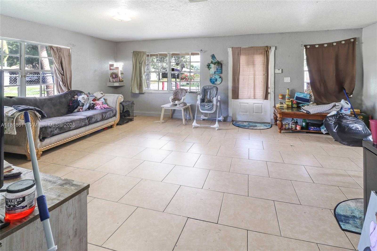 Small Image of 1722 NORTH WEST 8TH CT, Fort Lauderdale Number 4