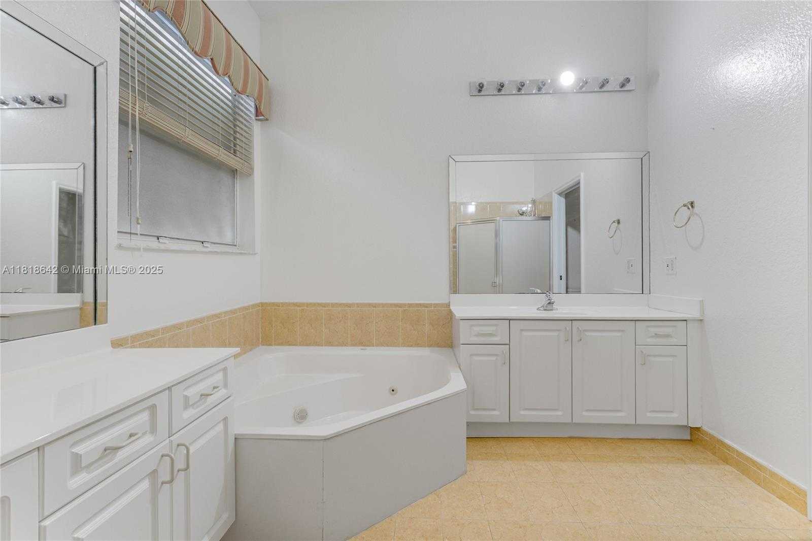Small Image of 13148 SOUTH WEST 23RD ST, Miramar Number 15