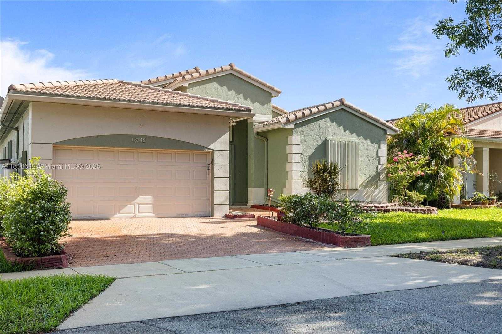 Small Image of 13148 SOUTH WEST 23RD ST, Miramar Number 2