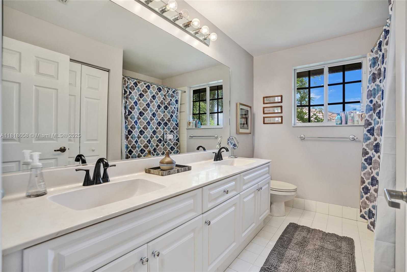 Small Image of 2509 HUNTERS RUN WAY, Weston Number 27