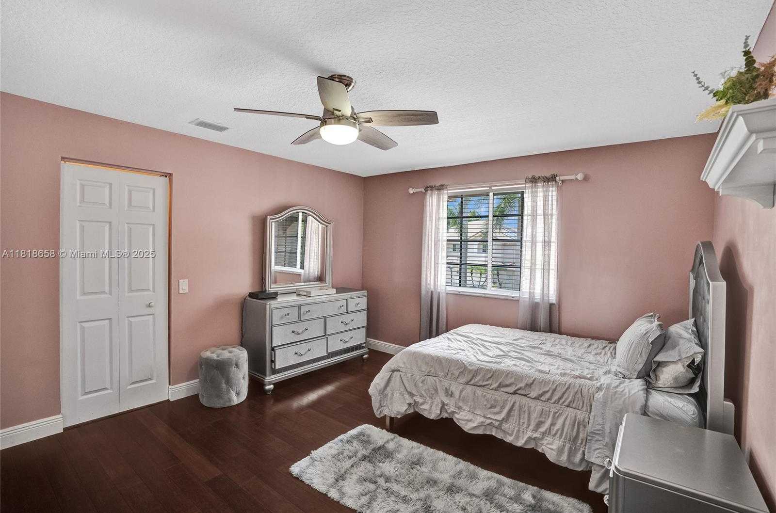 Small Image of 2509 HUNTERS RUN WAY, Weston Number 31