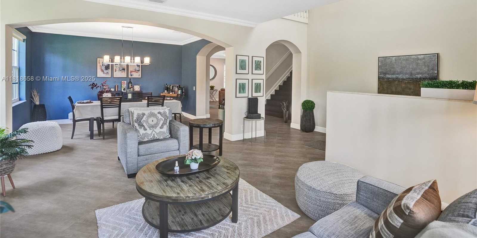 Small Image of 2509 HUNTERS RUN WAY, Weston Number 4