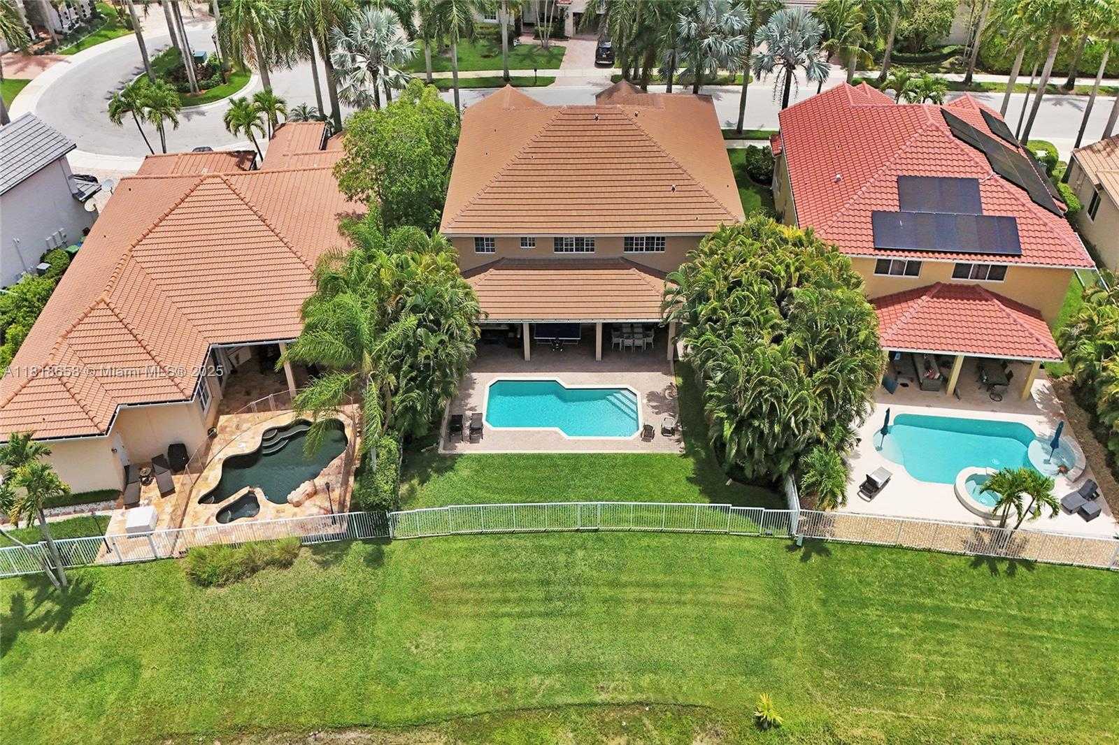 Small Image of 2509 HUNTERS RUN WAY, Weston Number 48