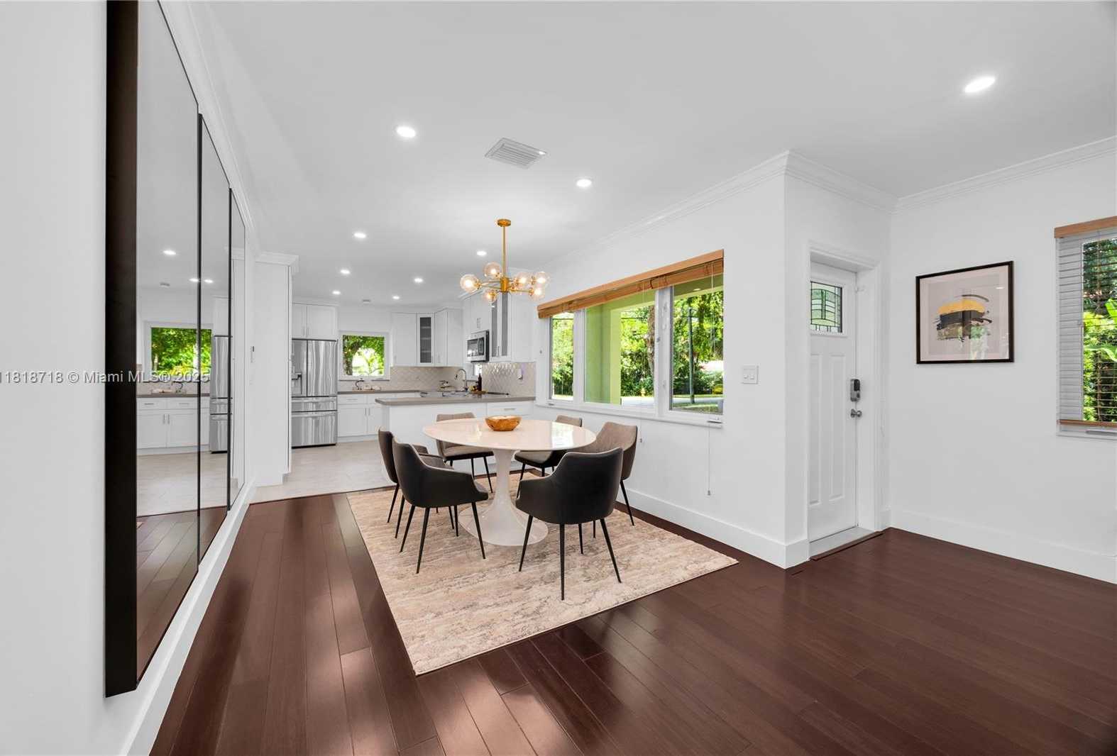 Small Image of 840 ALGERIA AVE, Coral Gables Number 10