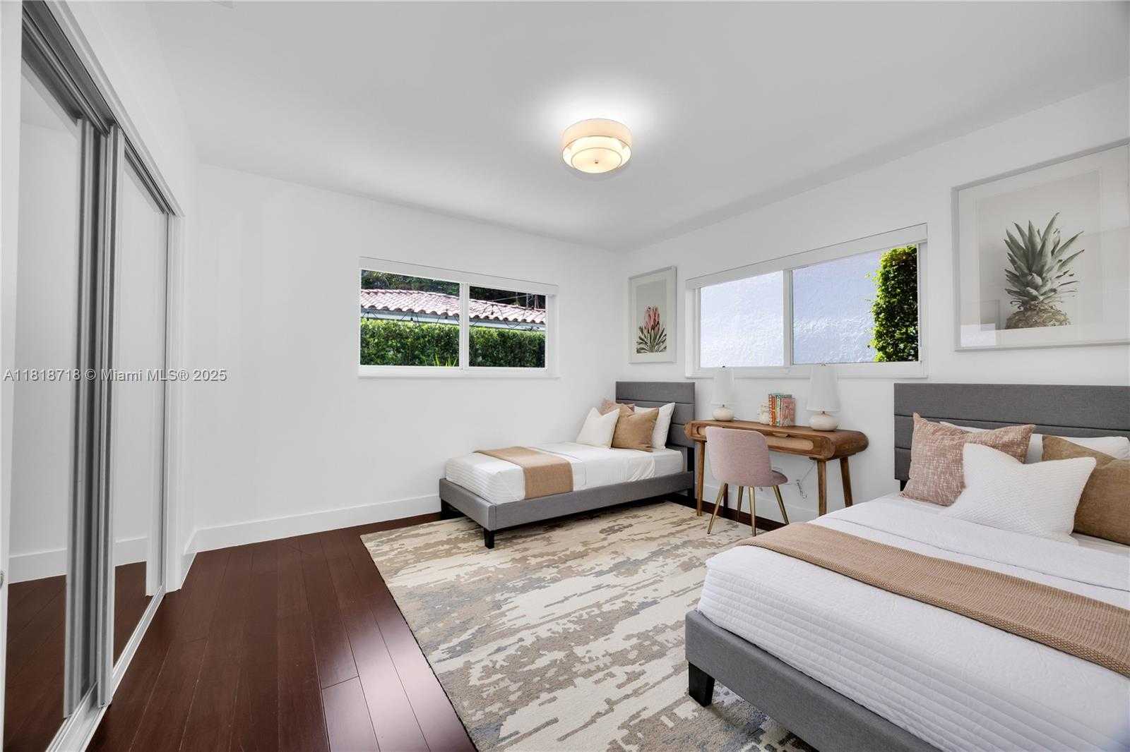 Small Image of 840 ALGERIA AVE, Coral Gables Number 19