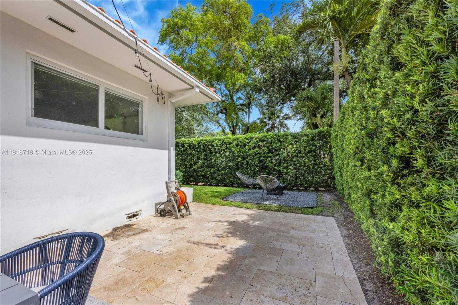 Small Image of 840 ALGERIA AVE, Coral Gables Number 27