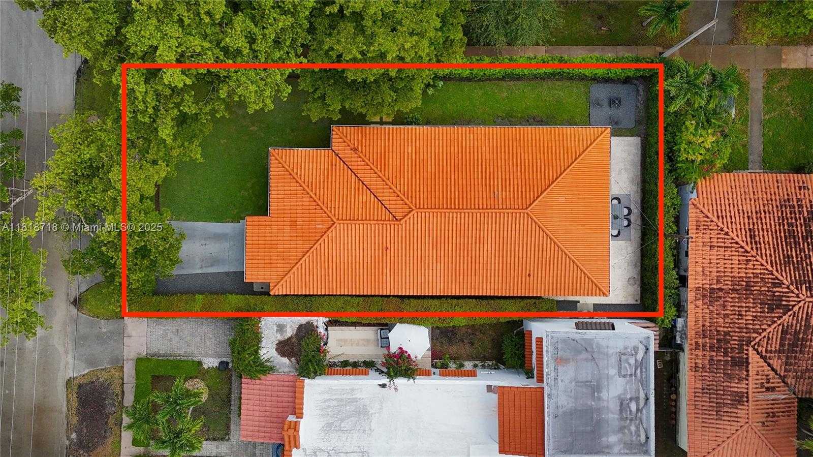 Small Image of 840 ALGERIA AVE, Coral Gables Number 29