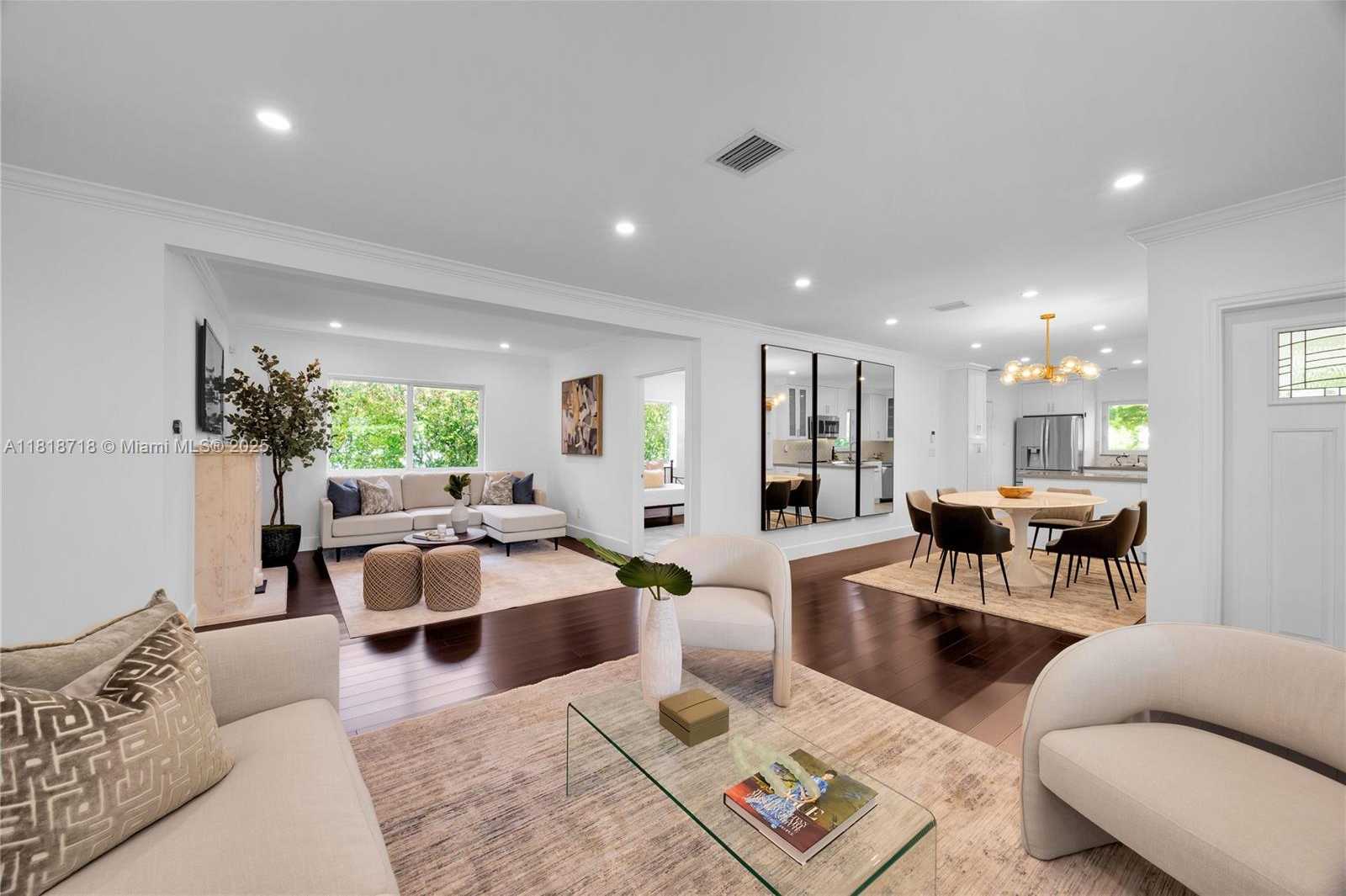 Small Image of 840 ALGERIA AVE, Coral Gables Number 5