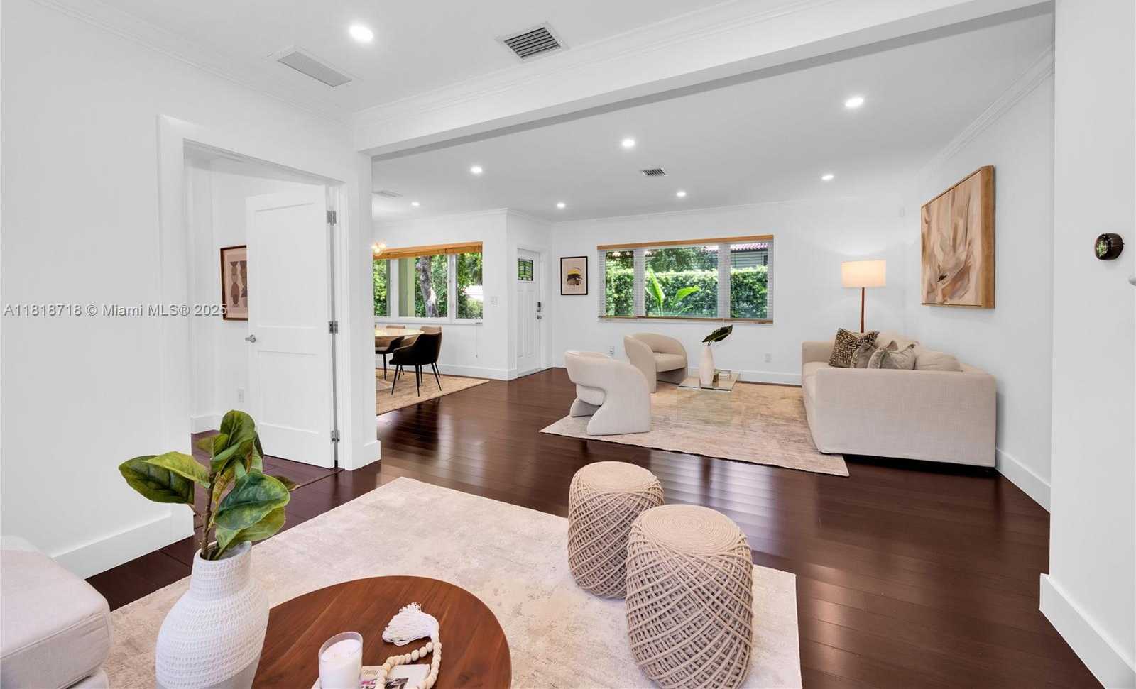Small Image of 840 ALGERIA AVE, Coral Gables Number 7