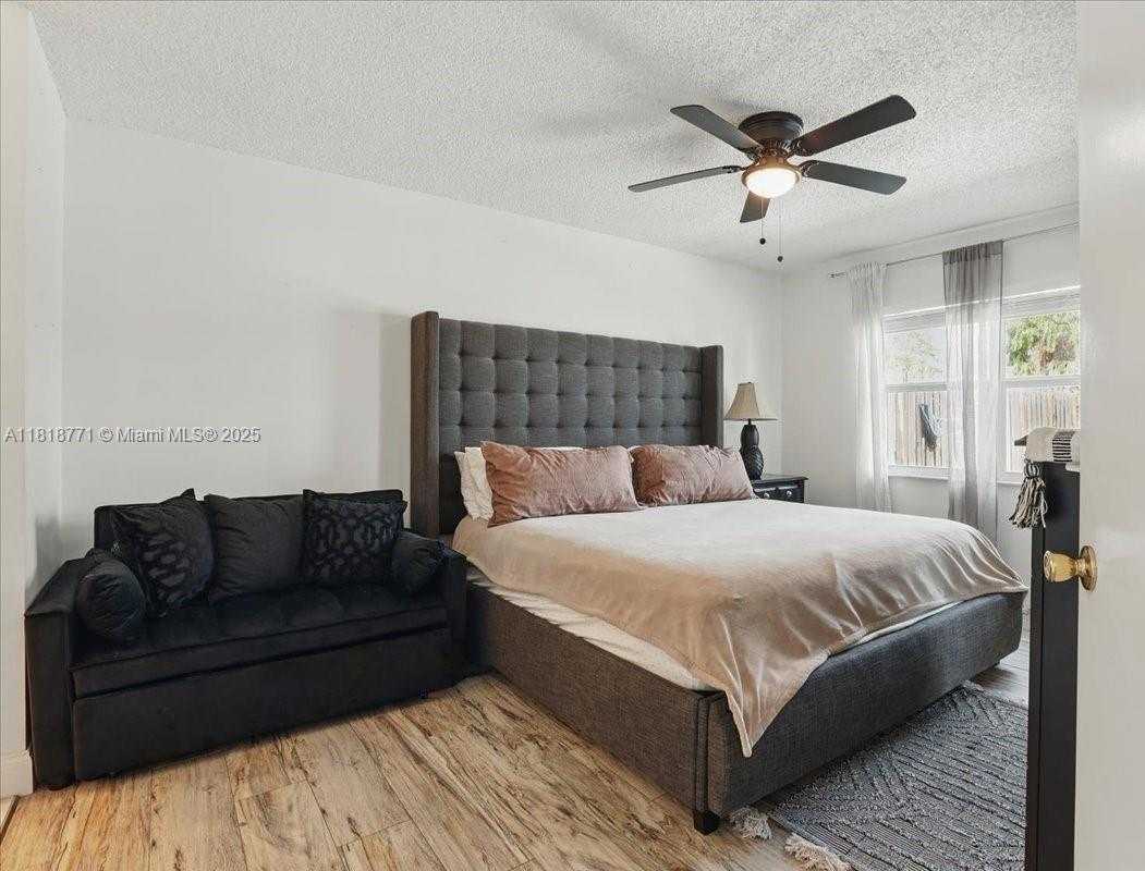 Small Image of 5874 SOUTH WEST 97TH TER, Cooper City Number 14