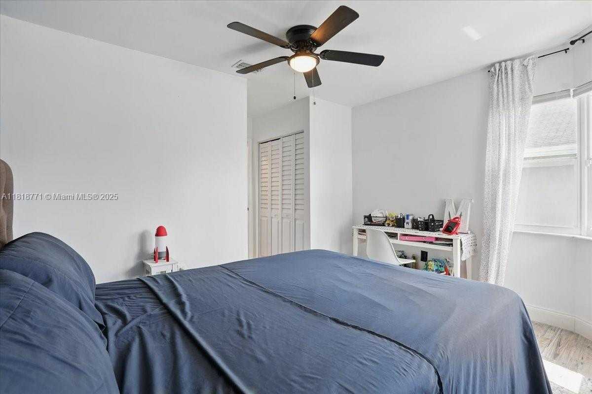 Small Image of 5874 SOUTH WEST 97TH TER, Cooper City Number 20