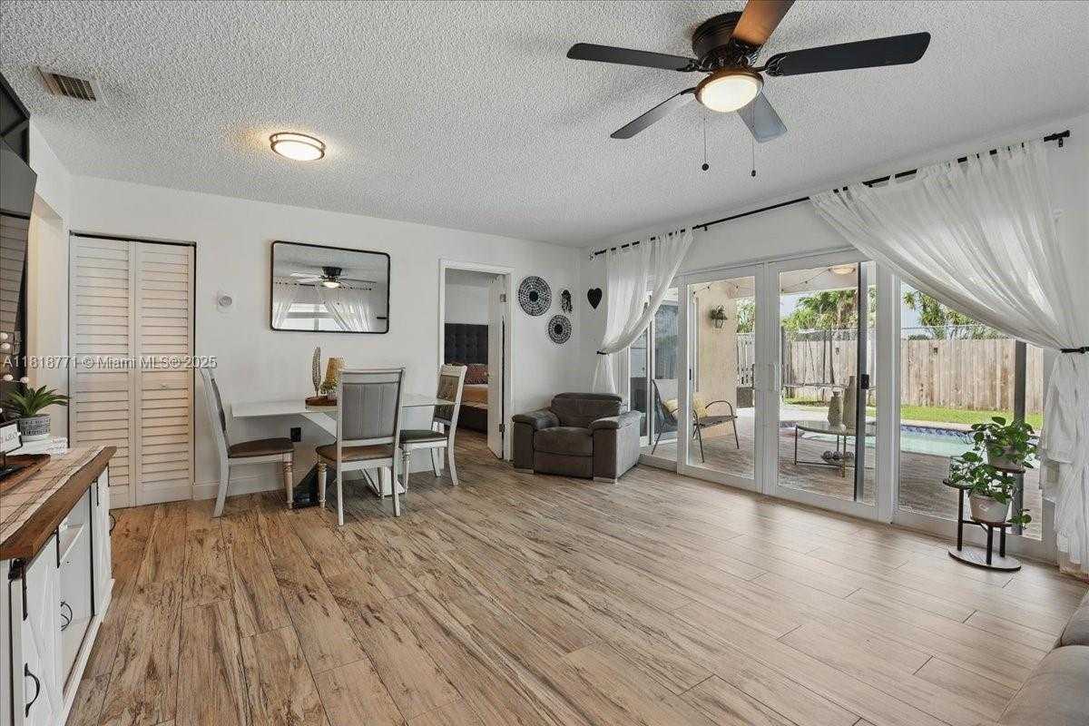 Small Image of 5874 SOUTH WEST 97TH TER, Cooper City Number 9
