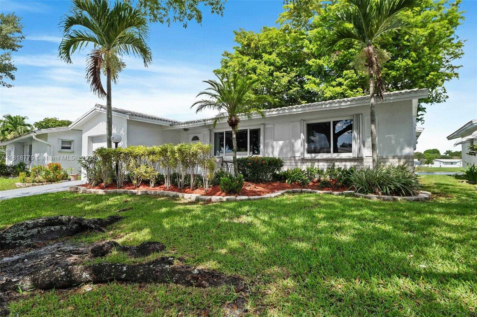 Small Image of 1081 NORTH WEST 89TH AVE, Plantation Number 4