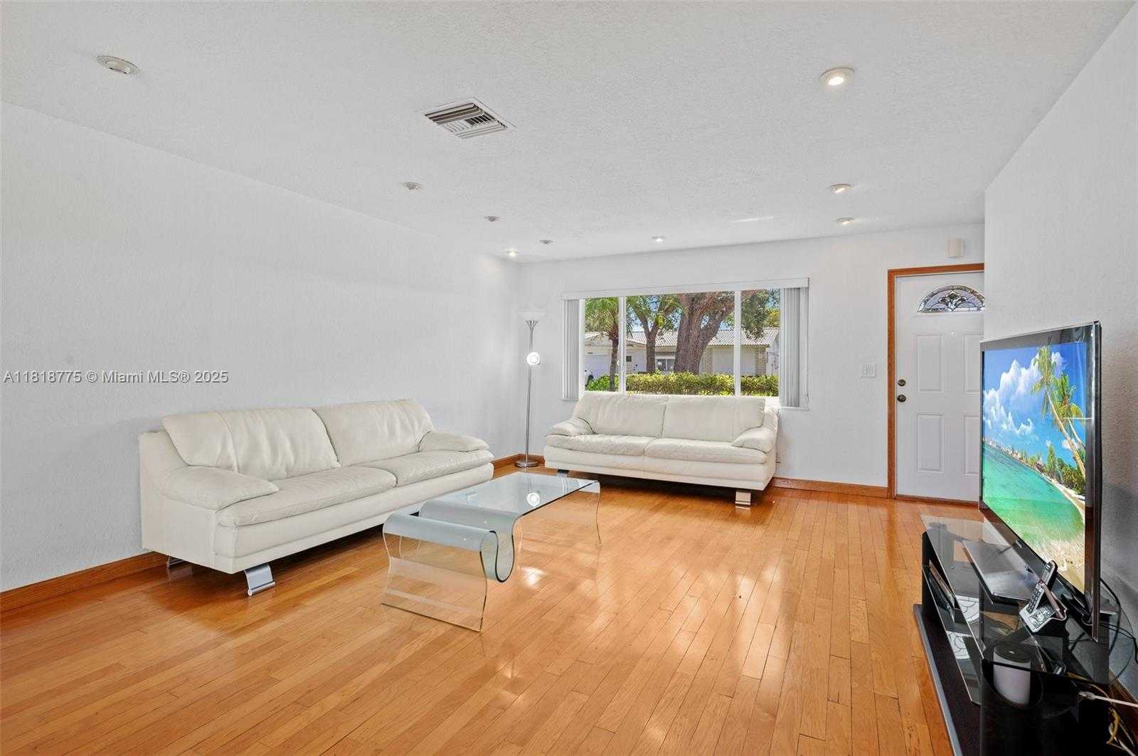 Small Image of 1081 NORTH WEST 89TH AVE, Plantation Number 8