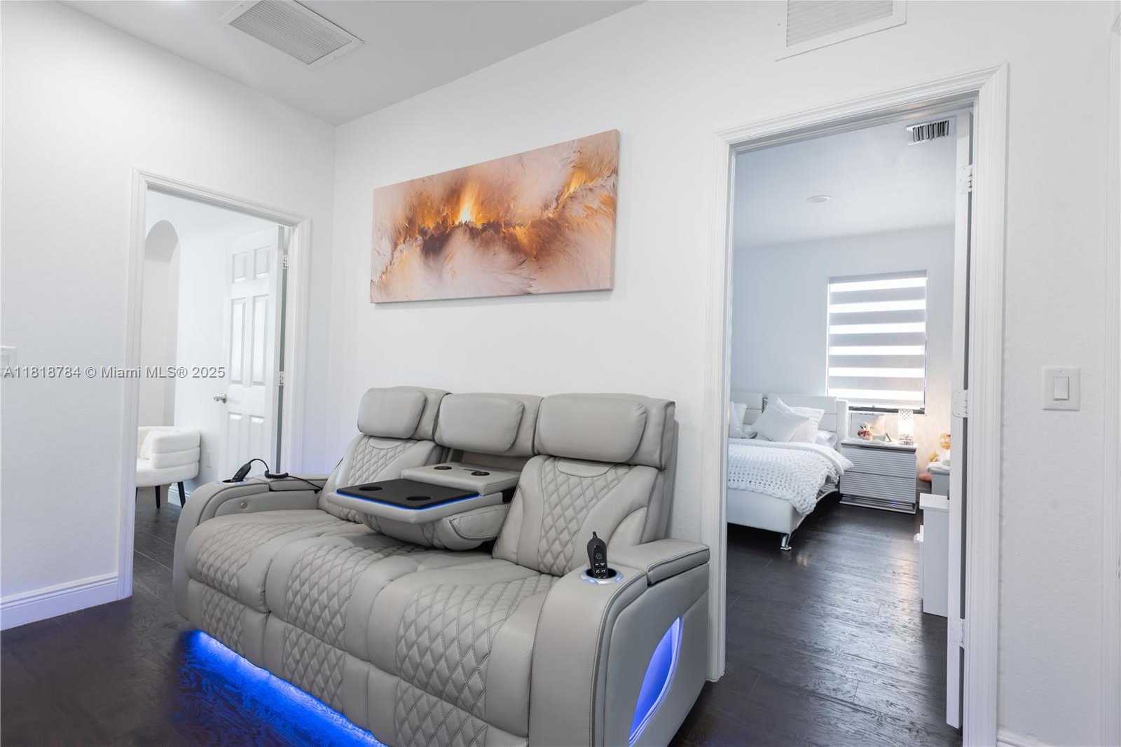 Small Image of 8885 NORTH WEST 100TH PL, Doral Number 18