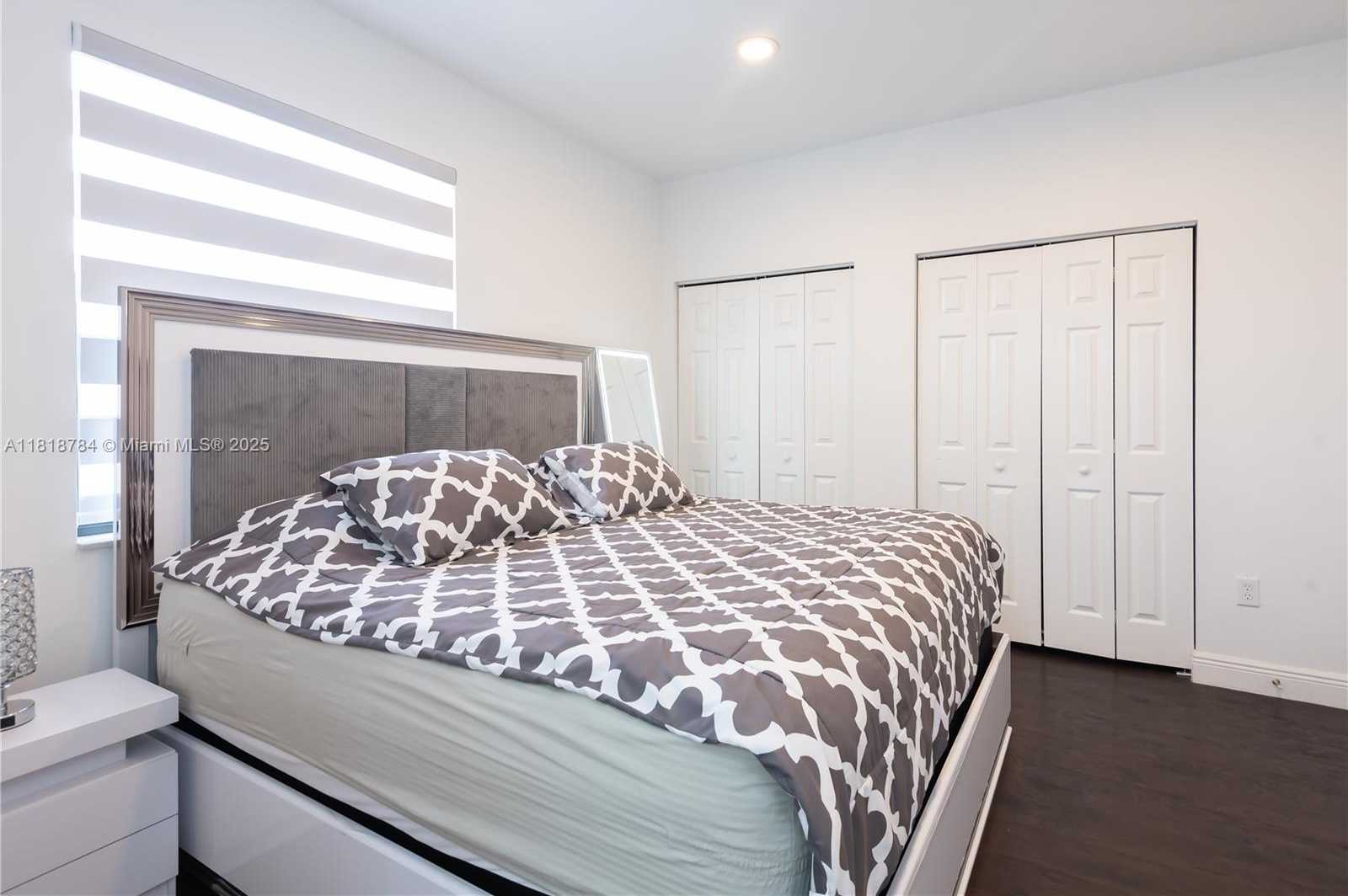 Small Image of 8885 NORTH WEST 100TH PL, Doral Number 32