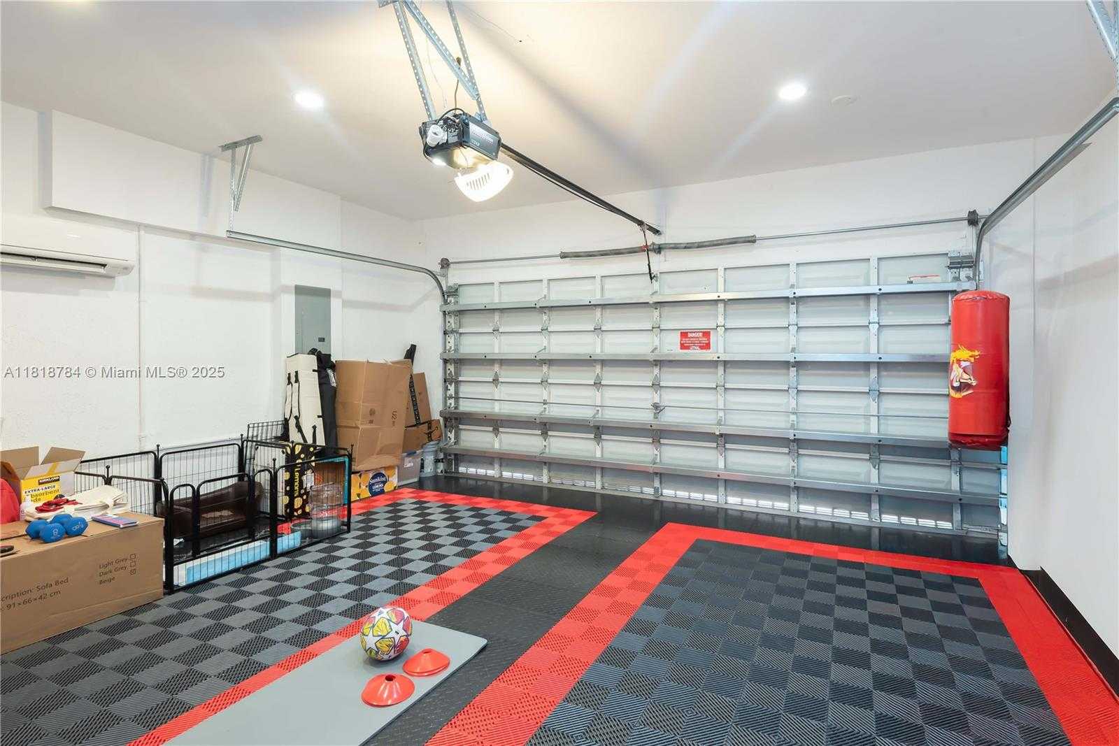 Small Image of 8885 NORTH WEST 100TH PL, Doral Number 39