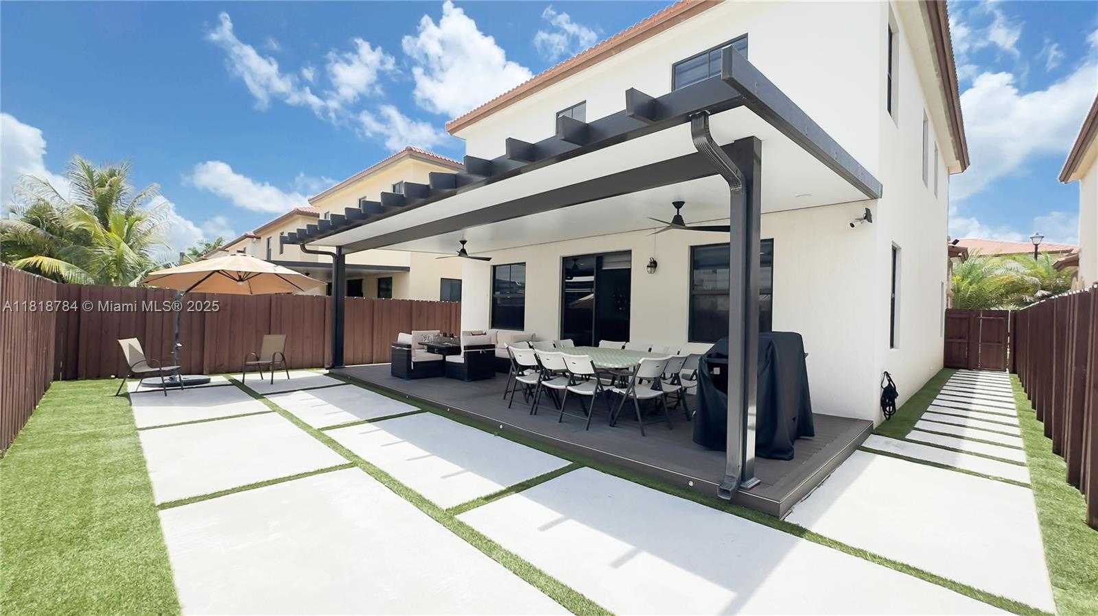 Small Image of 8885 NORTH WEST 100TH PL, Doral Number 41