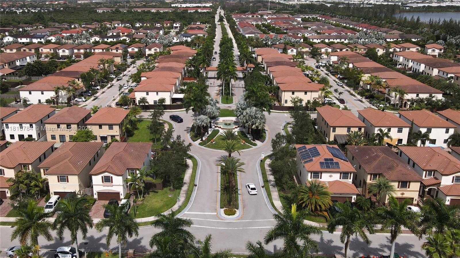 Small Image of 8885 NORTH WEST 100TH PL, Doral Number 50