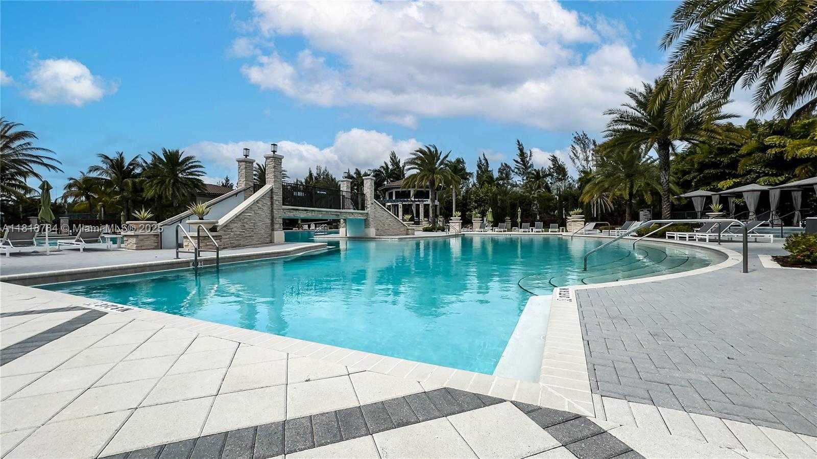 Small Image of 8885 NORTH WEST 100TH PL, Doral Number 51