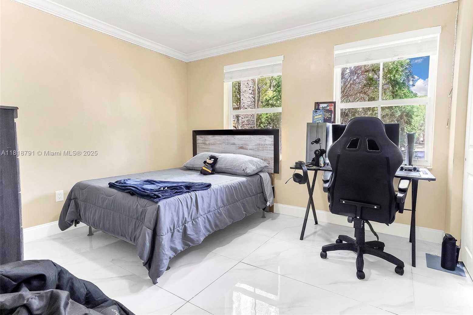 Small Image of 17018 SOUTH WEST 52ND CT, Miramar Number 24