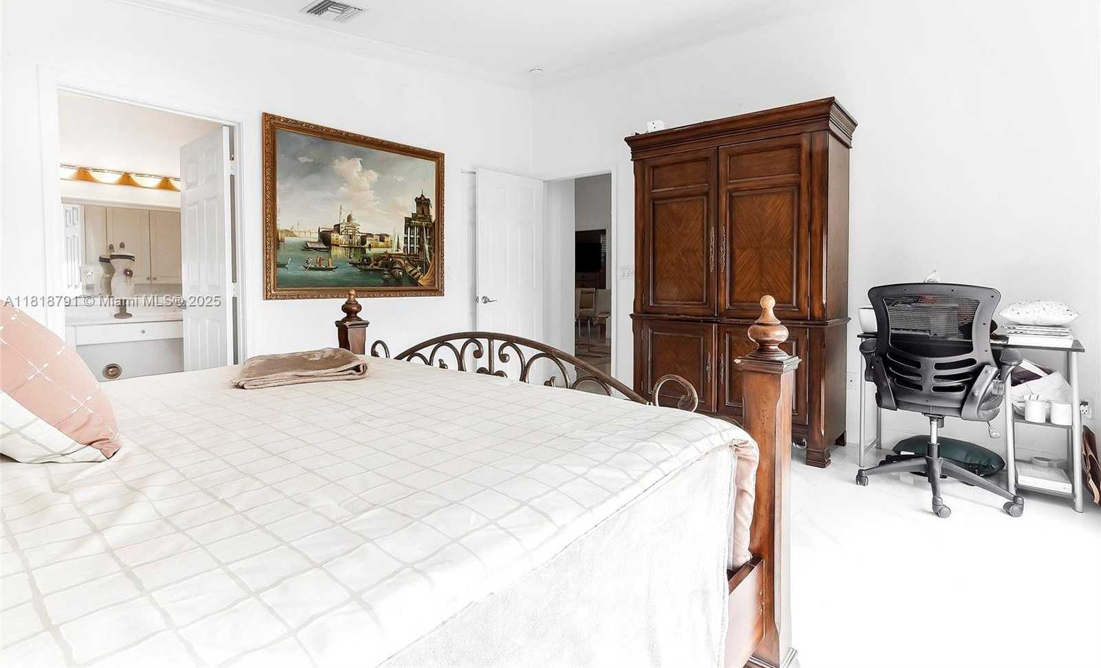Small Image of 17018 SOUTH WEST 52ND CT, Miramar Number 30