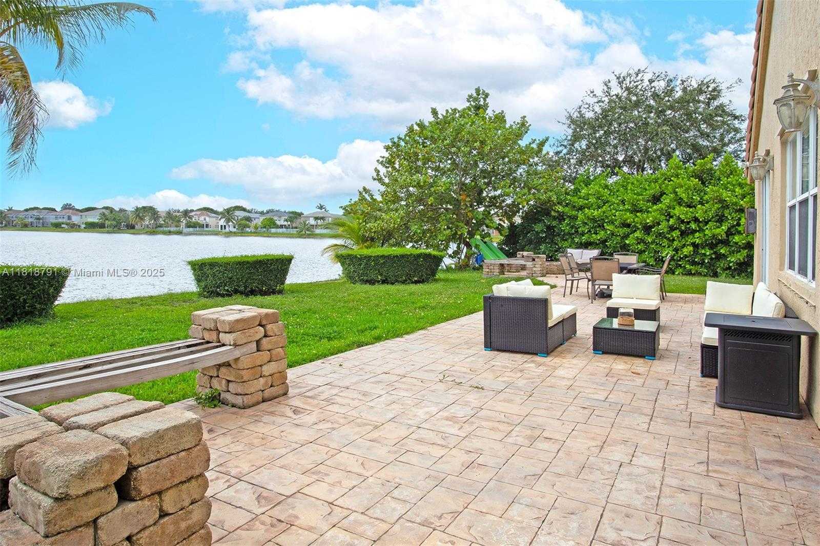 Small Image of 17018 SOUTH WEST 52ND CT, Miramar Number 34