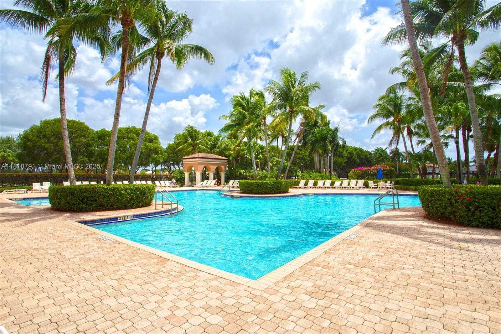 Small Image of 17018 SOUTH WEST 52ND CT, Miramar Number 49