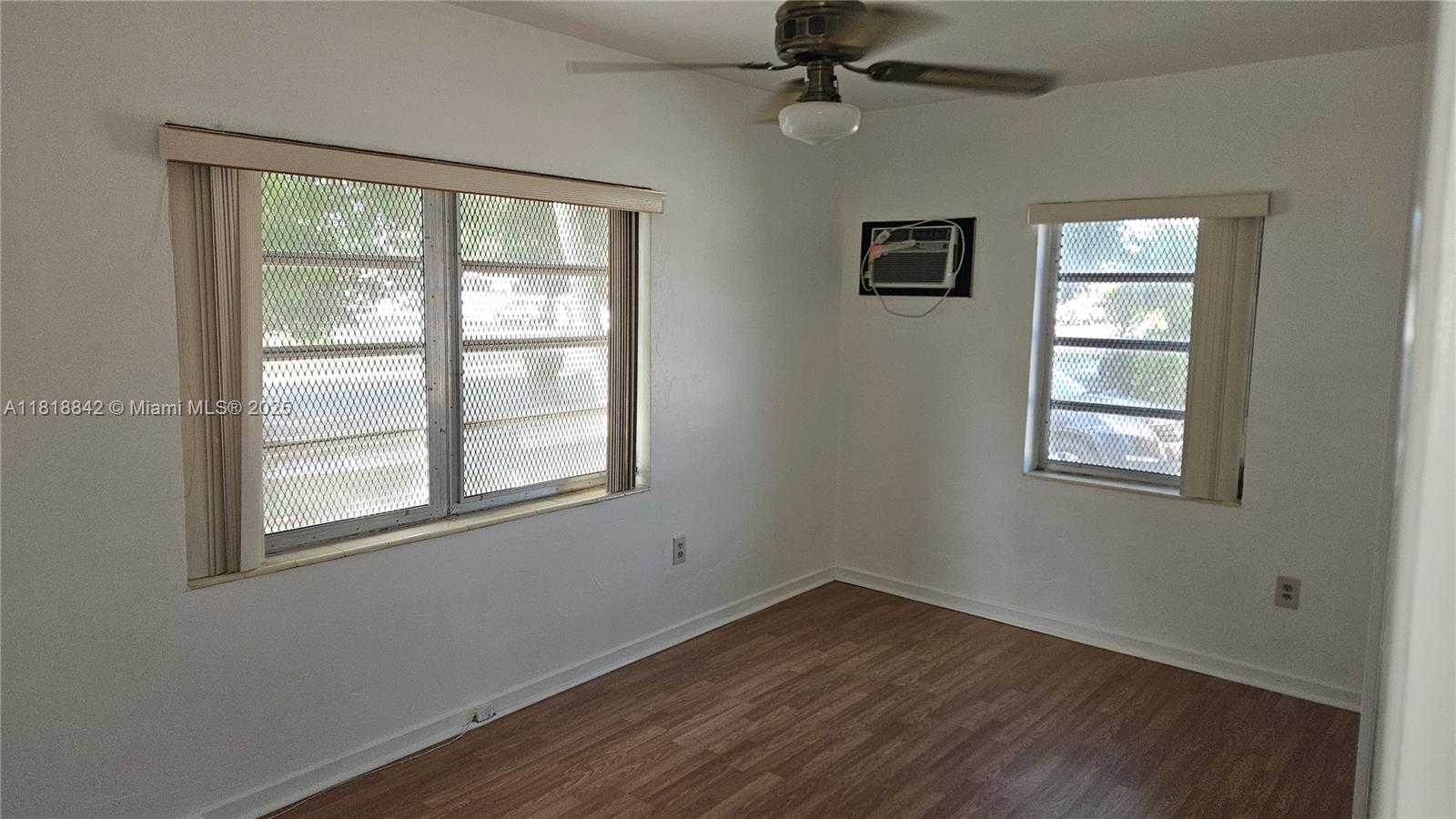 Small Image of 130 WEST 60TH ST, Hialeah Number 14