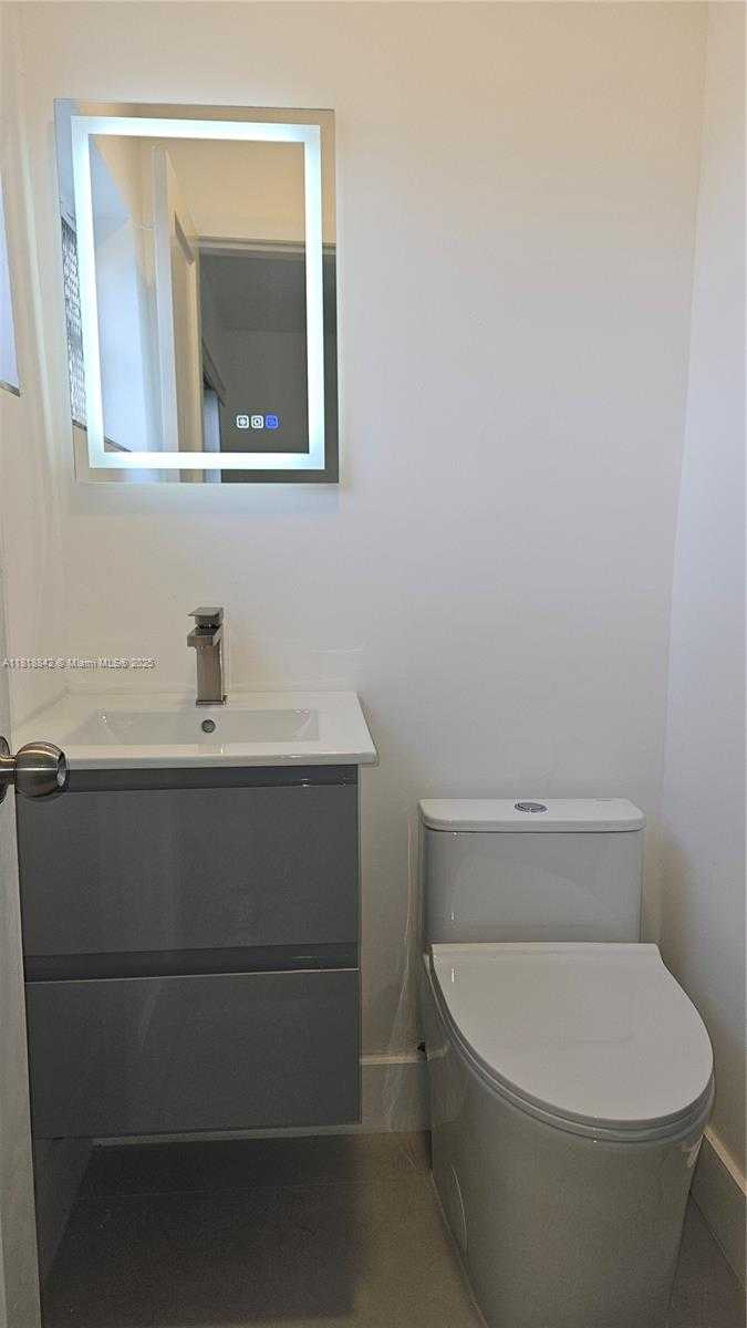 Small Image of 130 WEST 60TH ST, Hialeah Number 18
