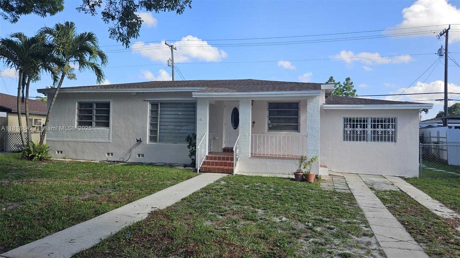 Small Image of 130 WEST 60TH ST, Hialeah Number 2