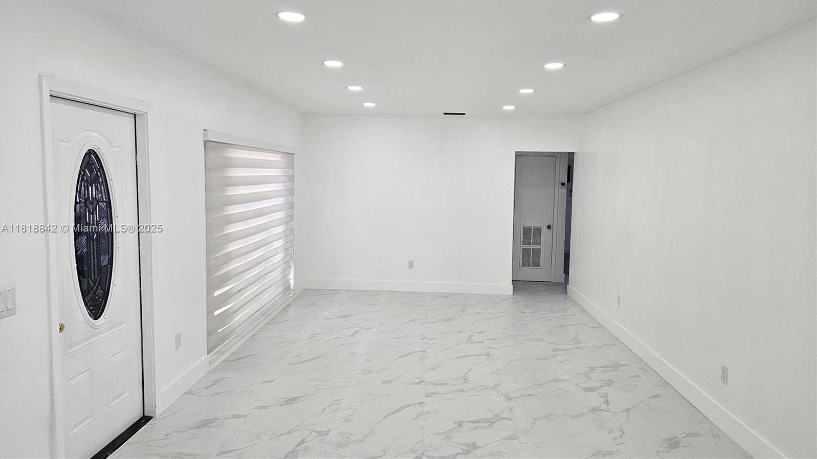 Small Image of 130 WEST 60TH ST, Hialeah Number 4