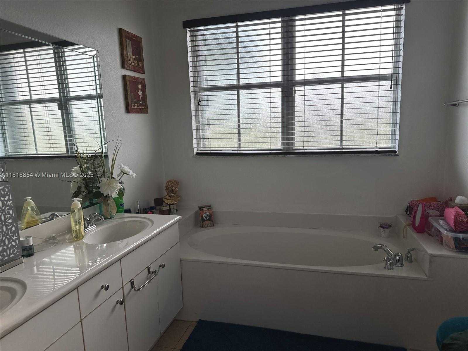 Small Image of 16419 SOUTH WEST 84TH ST, Miami Number 11