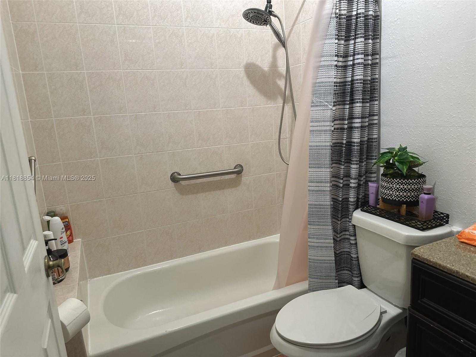 Small Image of 16419 SOUTH WEST 84TH ST, Miami Number 8